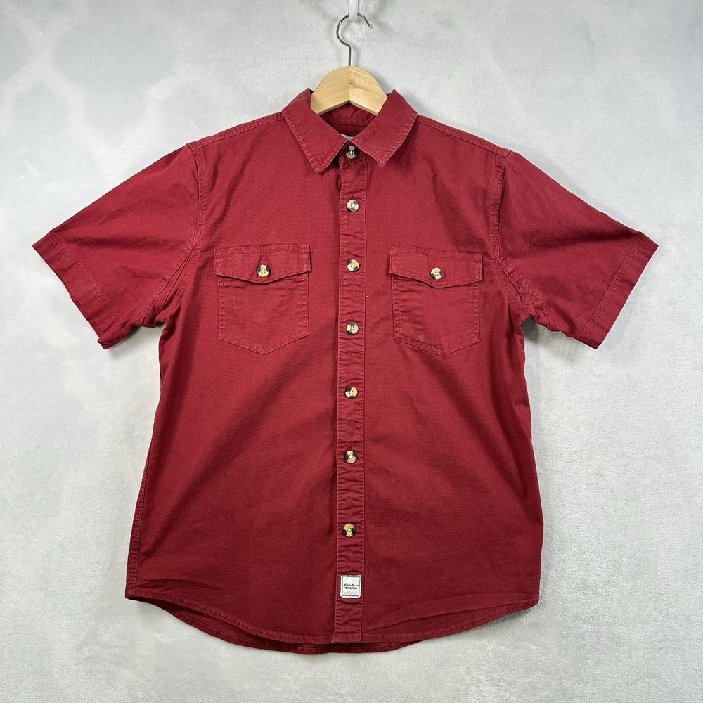 Eddie Bauer Workwear Foreman Fit Red Short Sleeve Button Up Shirt Mens Size M